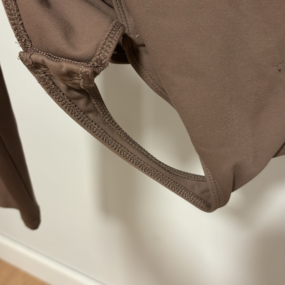 Babaton Aritzia Contour long sleeve bodysuit. - Picture 6 of 9